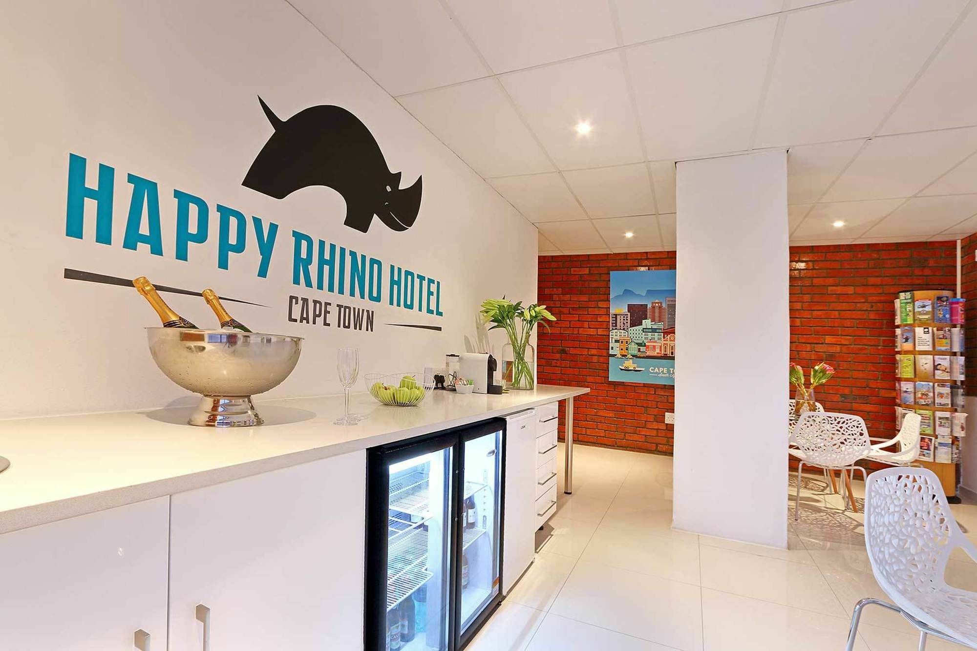 Happy Rhino Hotel Cape Town Exterior photo